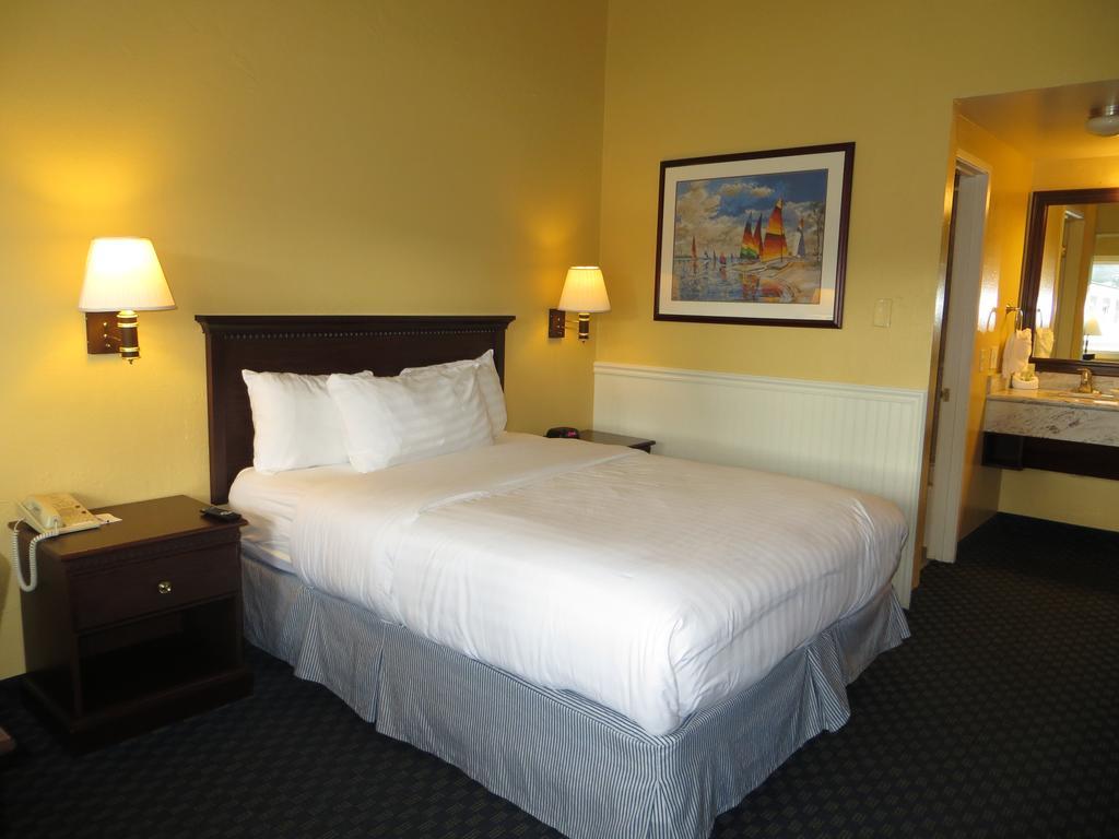 Monterey Bay Lodge Экстерьер фото